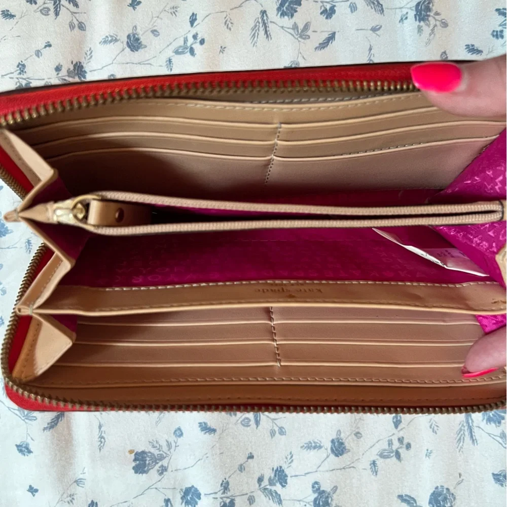 Kate Spade Wallet - Picture 4 of 4